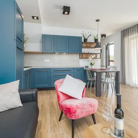 Marcante - Designer, Romantic Pool View דירה פורץ