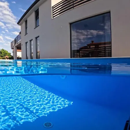 Apartmán Marcante - Designer, Romantic Pool View